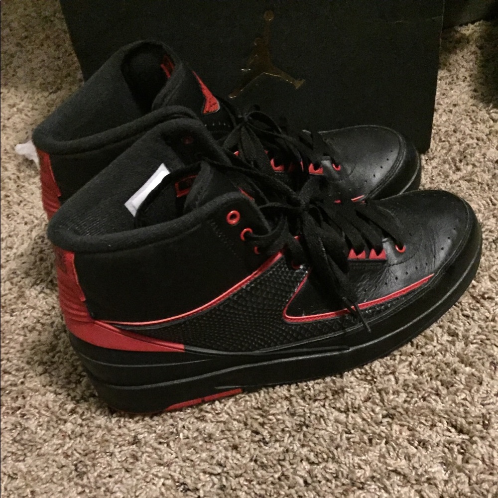 Authentic retro 2s🔥